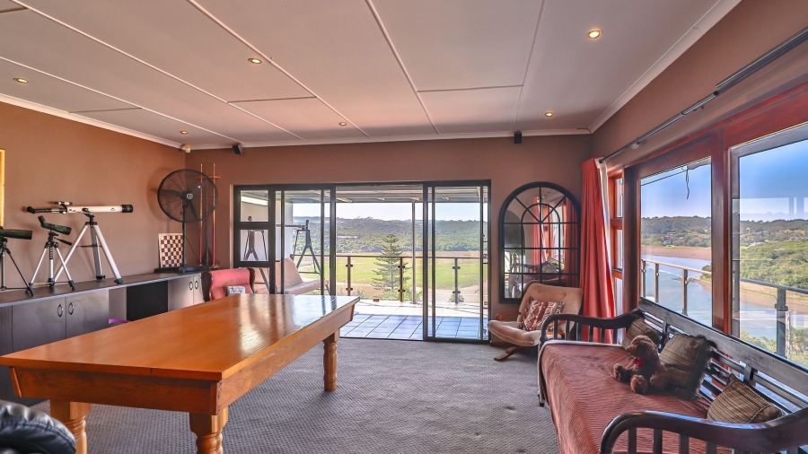 4 Bedroom Property for Sale in Bonza Bay Eastern Cape